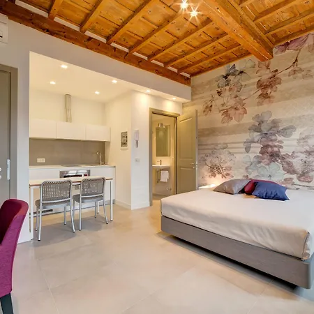 Palazzo Mannaioni Apartahotel 4*