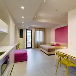 パラッツォ マンナイオーニスイート アパートホテル 4*