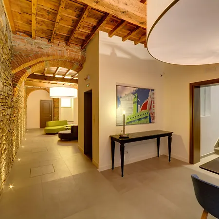 Palazzo Mannaioni Apartahotel 4*