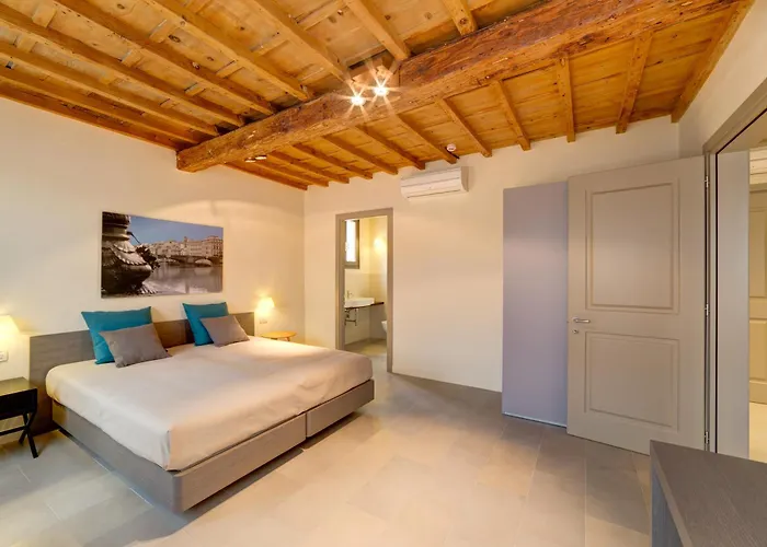 Palazzo Mannaioni Aparthotel